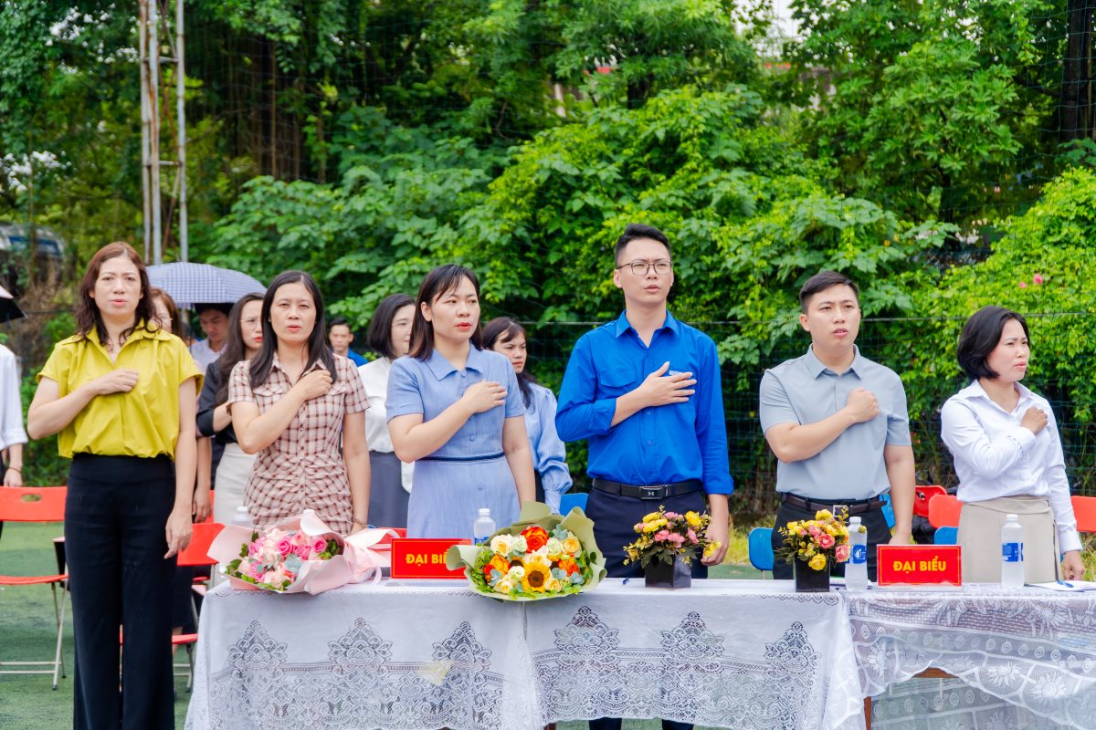 Lễ khai mạc giải bóng đá tân sinh viên Cao đẳng Quản lý và Kinh doanh Hà Nội 2025